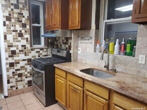 1632 St Peters Ave-Unit -1ST FL in Bronx, NY - Building Photo - Building Photo