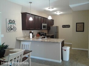 1409 Wilkes Blvd in Columbia, MO - Building Photo - Building Photo