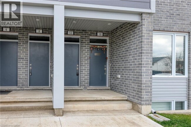 925 Deveron Crescent in London, ON - Building Photo - Building Photo