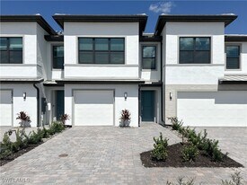 27831 Solis Grande Dr in Bonita Springs, FL - Building Photo