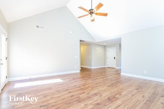 17 Baker St in Dahlonega, GA - Building Photo - Building Photo