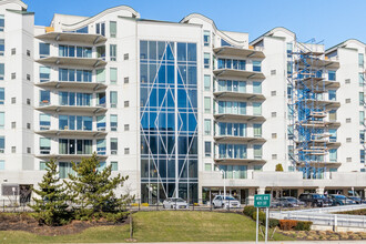 Diamond Beach Condominiums in Long Branch, NJ - Building Photo - Building Photo