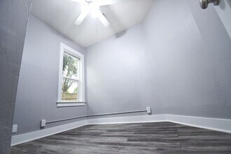 9932 N Leonard St in Portland, OR - Building Photo - Building Photo