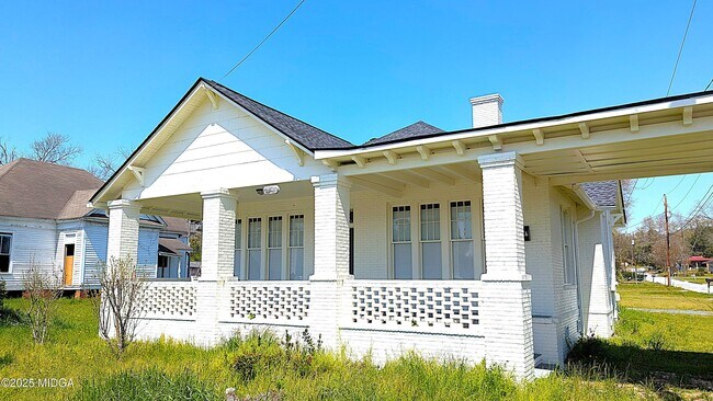 property at 1842 Jeffersonville Rd
