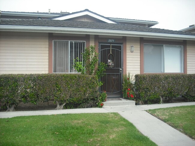 property at 2571 Sextant Ave