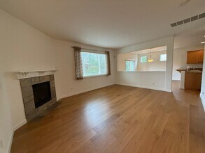 235 245th Pl NE in Sammamish, WA - Building Photo - Building Photo