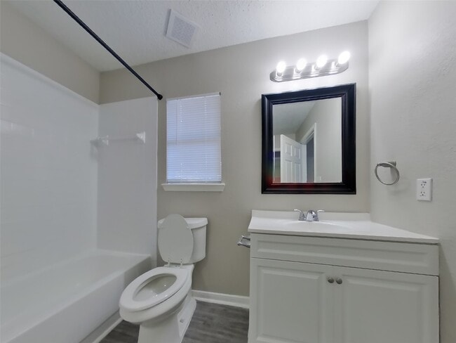 property at 3114 Kelling St