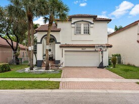 1607 SW 157th Ave in Pembroke Pines, FL - Building Photo