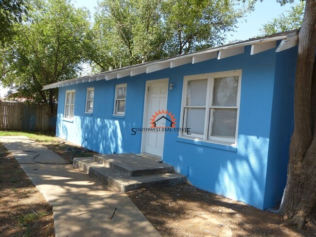 1310 Axtell St in Clovis, NM - Building Photo - Building Photo