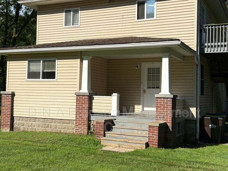 2843 Bartonsville Ave in Bartonsville, PA - Building Photo