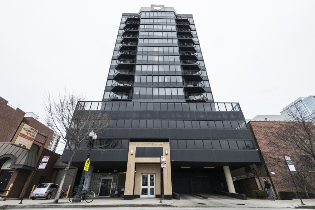 1309 N Wells St in Chicago, IL - Building Photo