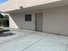6091 W 22nd Ct in Hialeah, FL - Building Photo