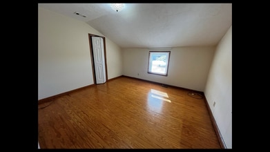 203 Oakvale Rd in Princeton, WV - Building Photo - Building Photo