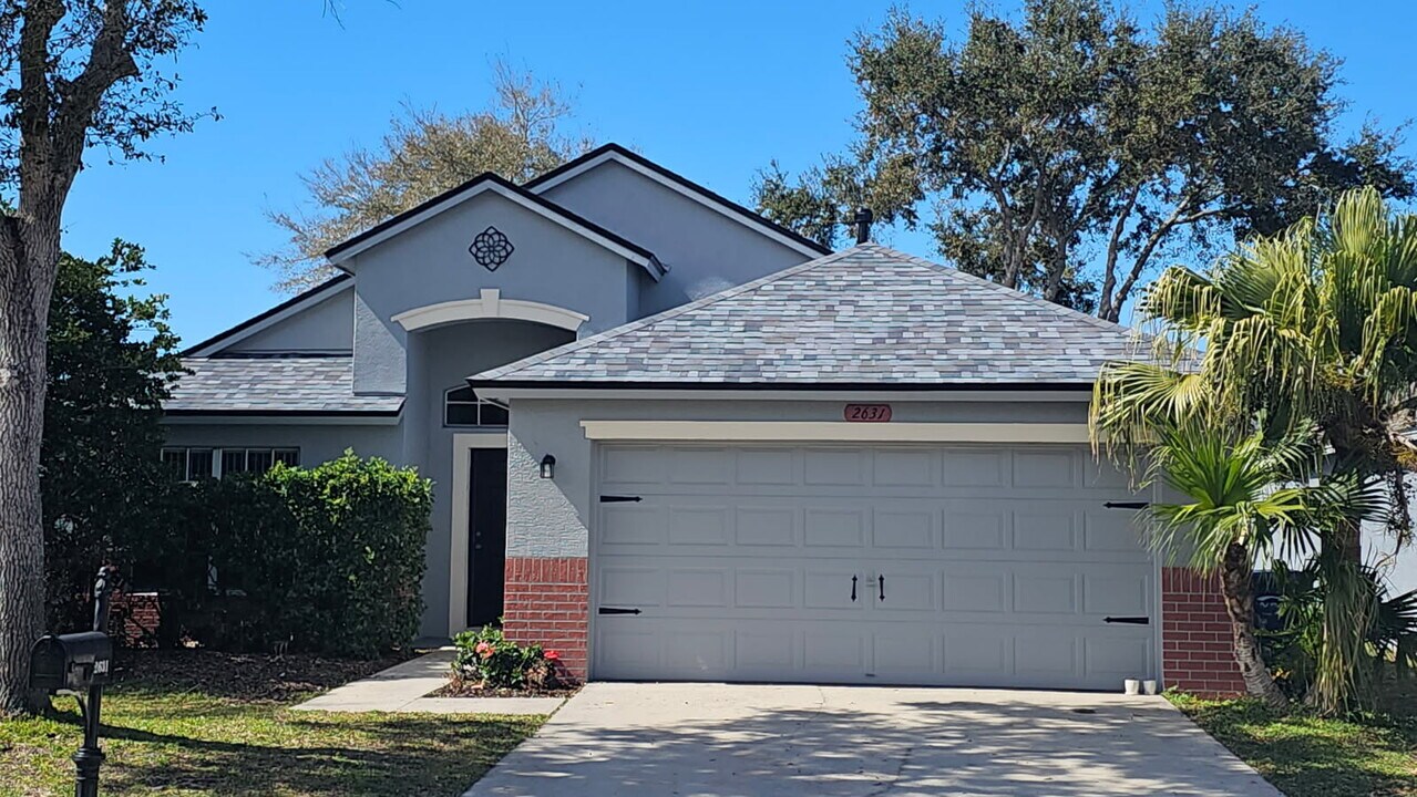 2631 Maylin Dr in Trinity, FL - Building Photo