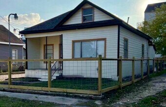 1611 Common St in Houston, TX - Building Photo - Building Photo