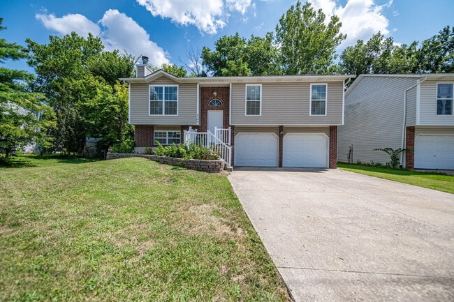 3704 Bethel St in Columbia, MO - Foto de edificio - Building Photo