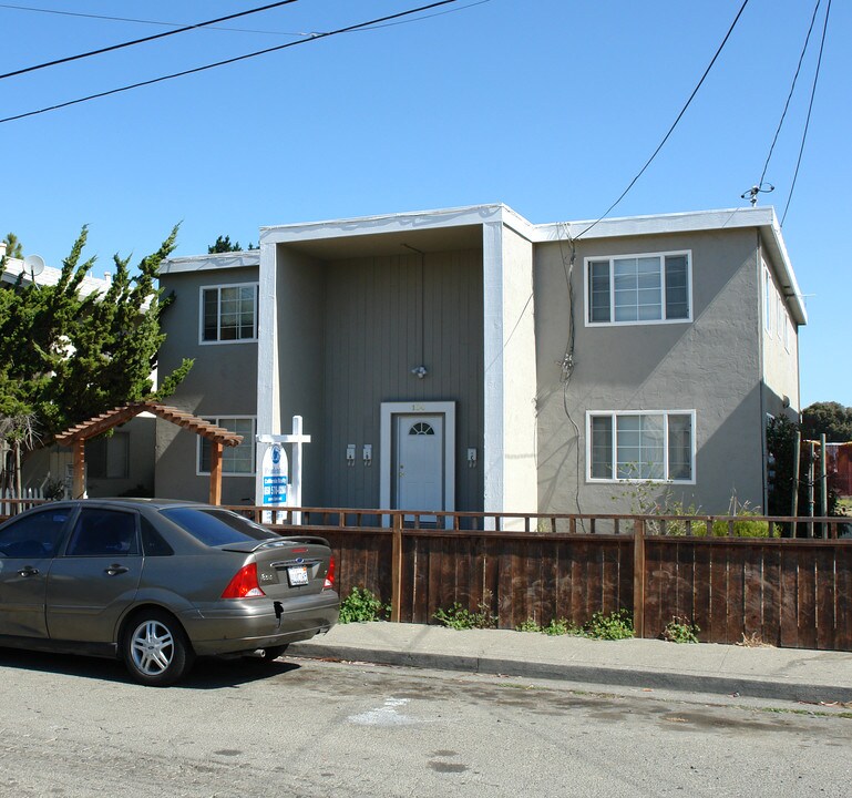104 Michigan St in Vallejo, CA - Foto de edificio