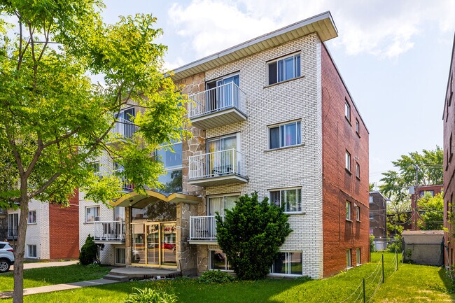 6400 Léger Boul in Montréal, QC - Building Photo - Primary Photo