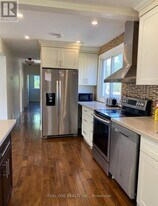 1242 Pharmacy Ave in Toronto, ON - Building Photo