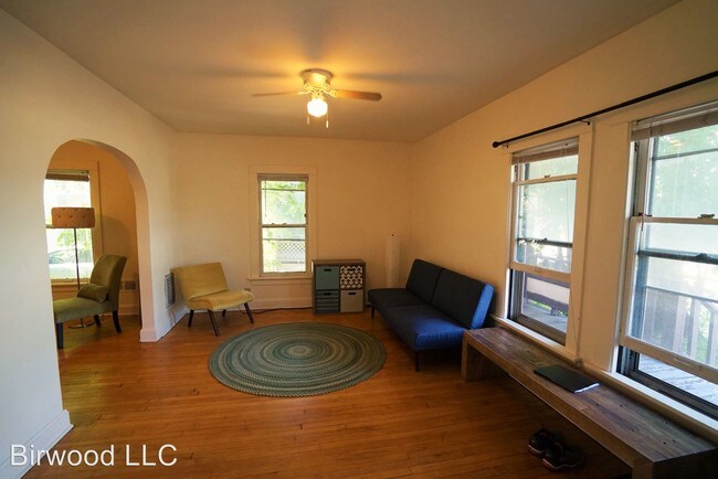 2069 Winnebago St in Madison, WI - Building Photo - Building Photo