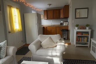 621 Fairfield Beach Rd in Fairfield, CT - Building Photo - Building Photo