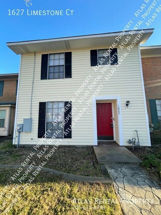 1627 Limestone Ct in Montgomery, AL - Building Photo