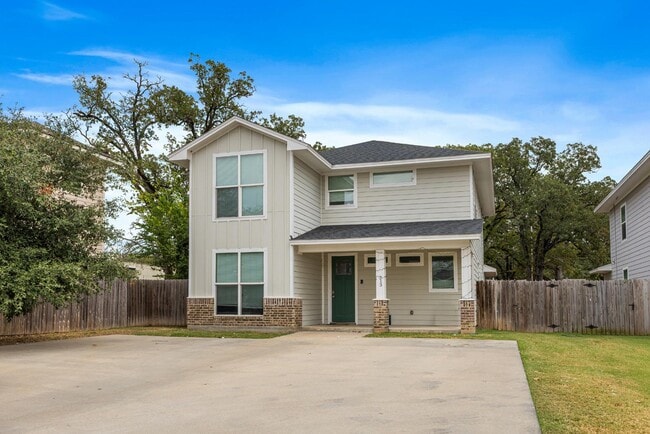 property at 313 Fairway Dr