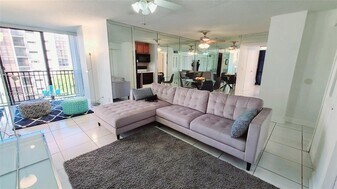 17011 N Bay Rd, Unit 608 in Sunny Isles Beach, FL - Building Photo