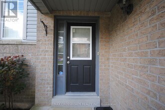 51 Beachgrove Crescent in Whitby, ON - Building Photo - Building Photo