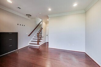 816 Fair Winds Way in Oxon Hill, MD - Building Photo - Building Photo