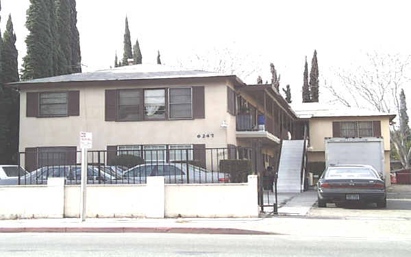 6247 Fulton Ave in Van Nuys, CA - Building Photo - Building Photo