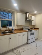 222 Snowy Oak Rd in Boone, NC - Building Photo - Building Photo