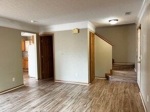 6171 Womersley Dr in New Albany, OH - Building Photo - Building Photo