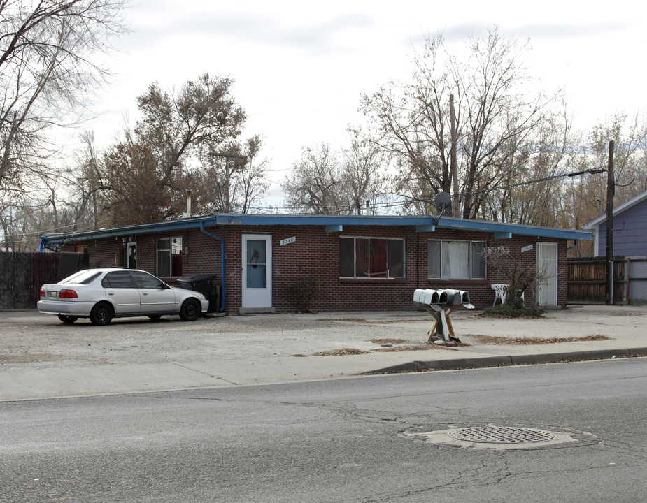 2230-2242 W Jewell Ave in Denver, CO - Building Photo