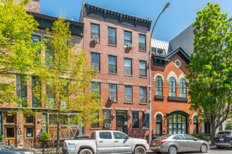 733 Dean St in Brooklyn, NY - Foto de edificio - Building Photo