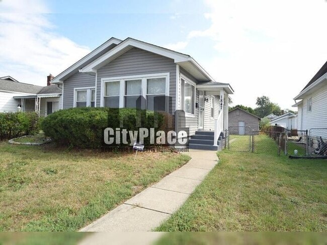 property at 1847 E Riverside Dr