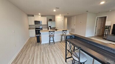 4326 Redbay Ct in Milton, FL - Building Photo - Building Photo