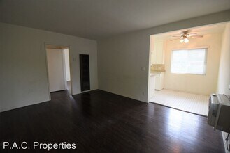 11054 Otsego St in Los Angeles, CA - Building Photo - Building Photo