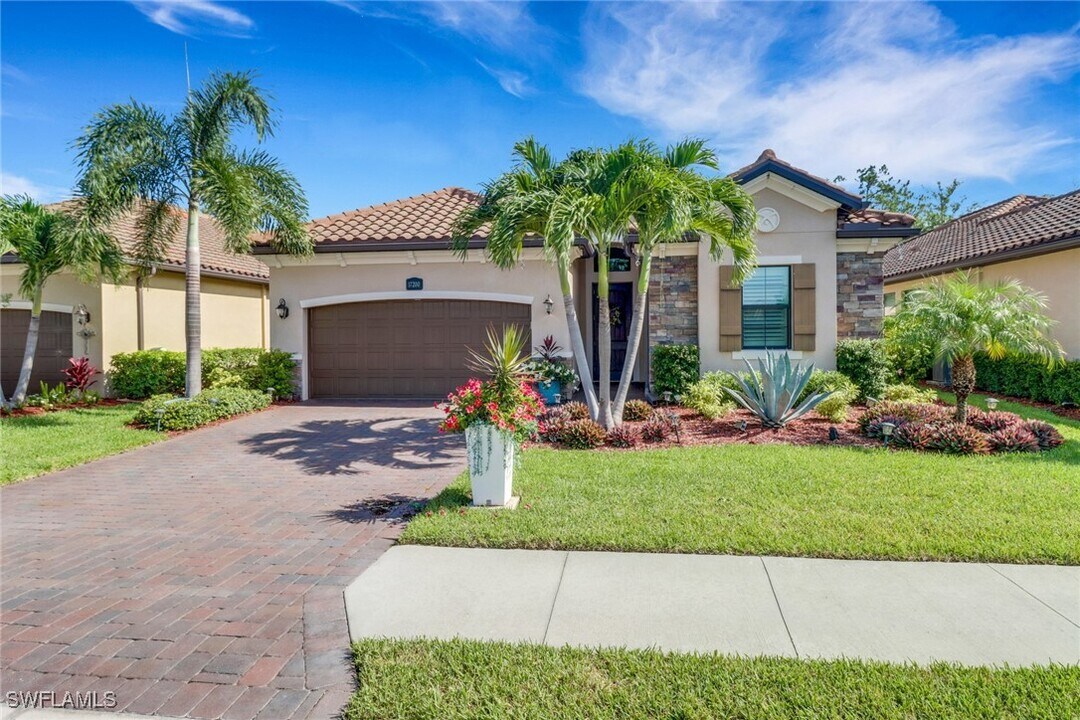 17200 Galway Run in Bonita Springs, FL - Building Photo