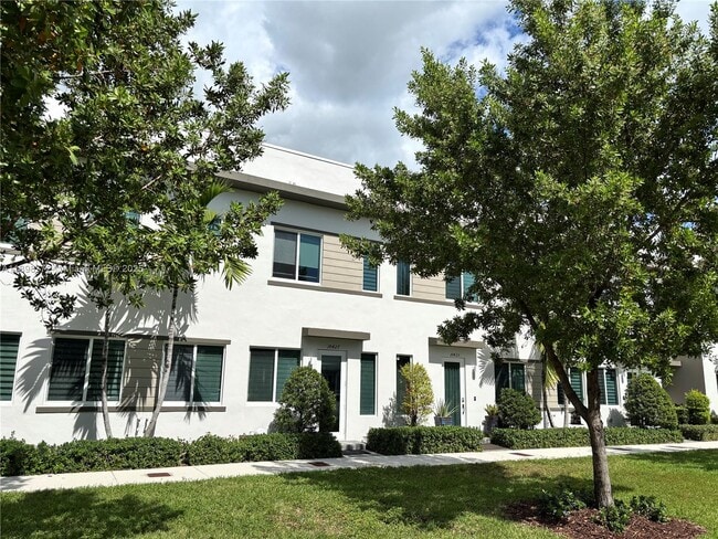 property at 10427 NW 66th St