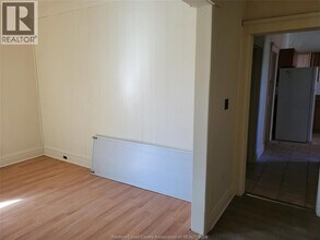 821 Bruce Ave in Windsor, ON - Building Photo - Building Photo