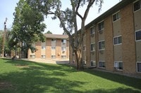 Building Photo - Mountain Pointe Apartments in Colorado Springs, Colorado