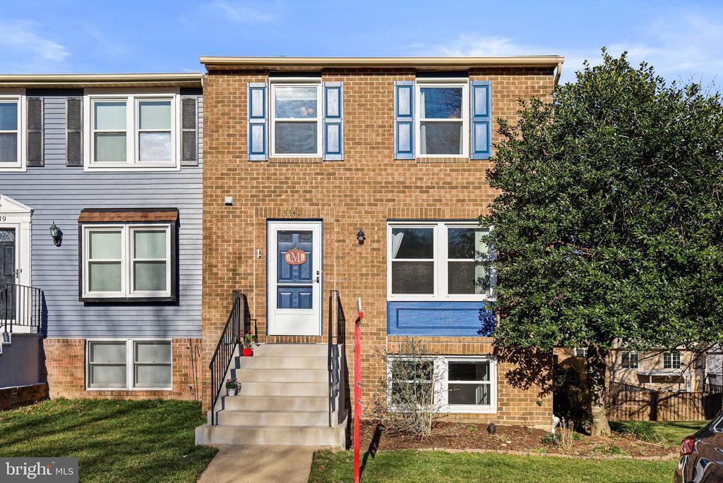 5341 Harbor Ct Dr in Alexandria, VA - Building Photo