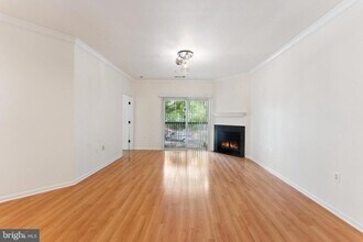 3851 Aristotle Ct in Fairfax, VA - Building Photo - Building Photo