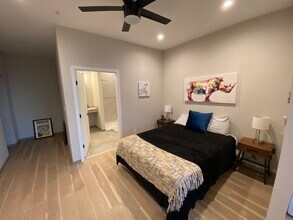 2602 Huntingdon Ave, Unit Large 1-Bed in Baltimore, MD - Building Photo - Building Photo