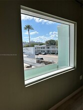 1141 71st St-Unit -1 in Miami Beach, FL - Building Photo - Building Photo
