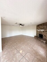 1724 E Pine Ave in Midland, TX - Building Photo - Building Photo