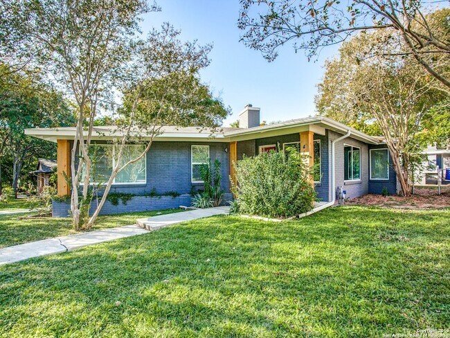 413 Garraty Rd in San Antonio, TX - Building Photo - Building Photo
