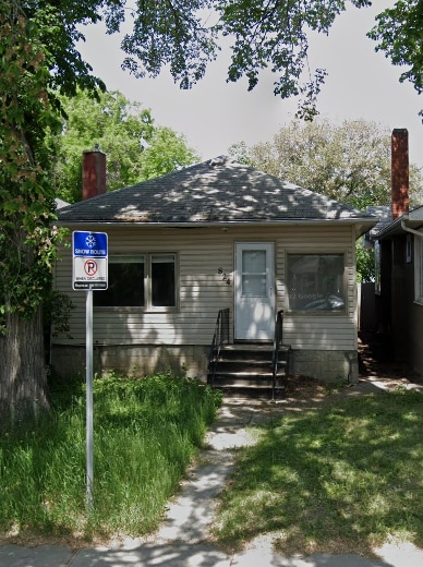 property at 824 College Ave