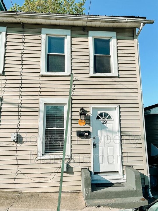 29 Bethel St in Hagerstown, MD - Building Photo